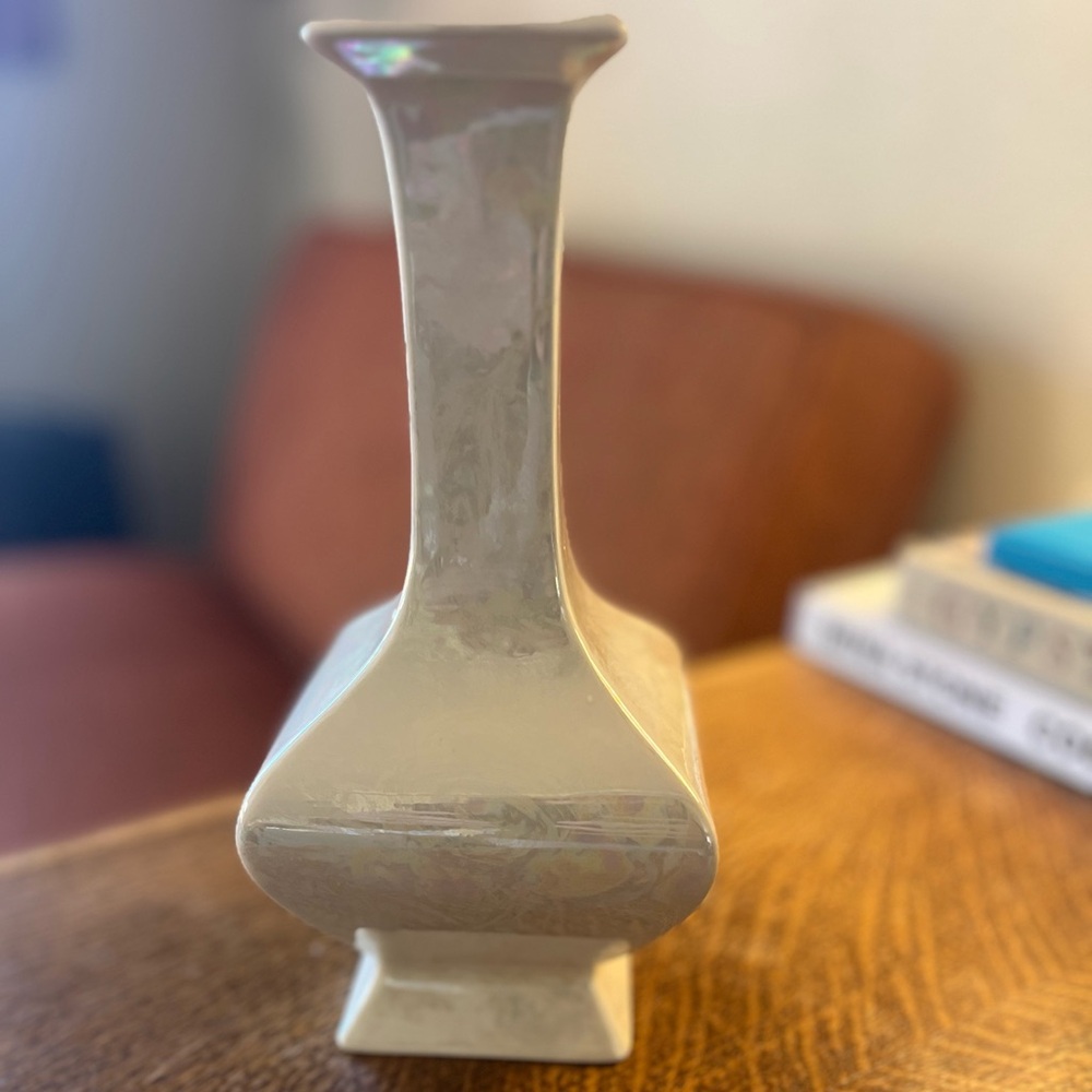 MCM Studio Pearlized Iridescent Vase unusual shape 9” Lovely for Spring!